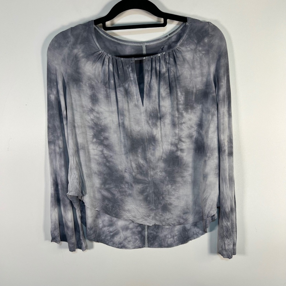 American Eagle Soft & Sexy Grey Tie Dye flare Long Sleeve V-Neck Top XS‎ boho